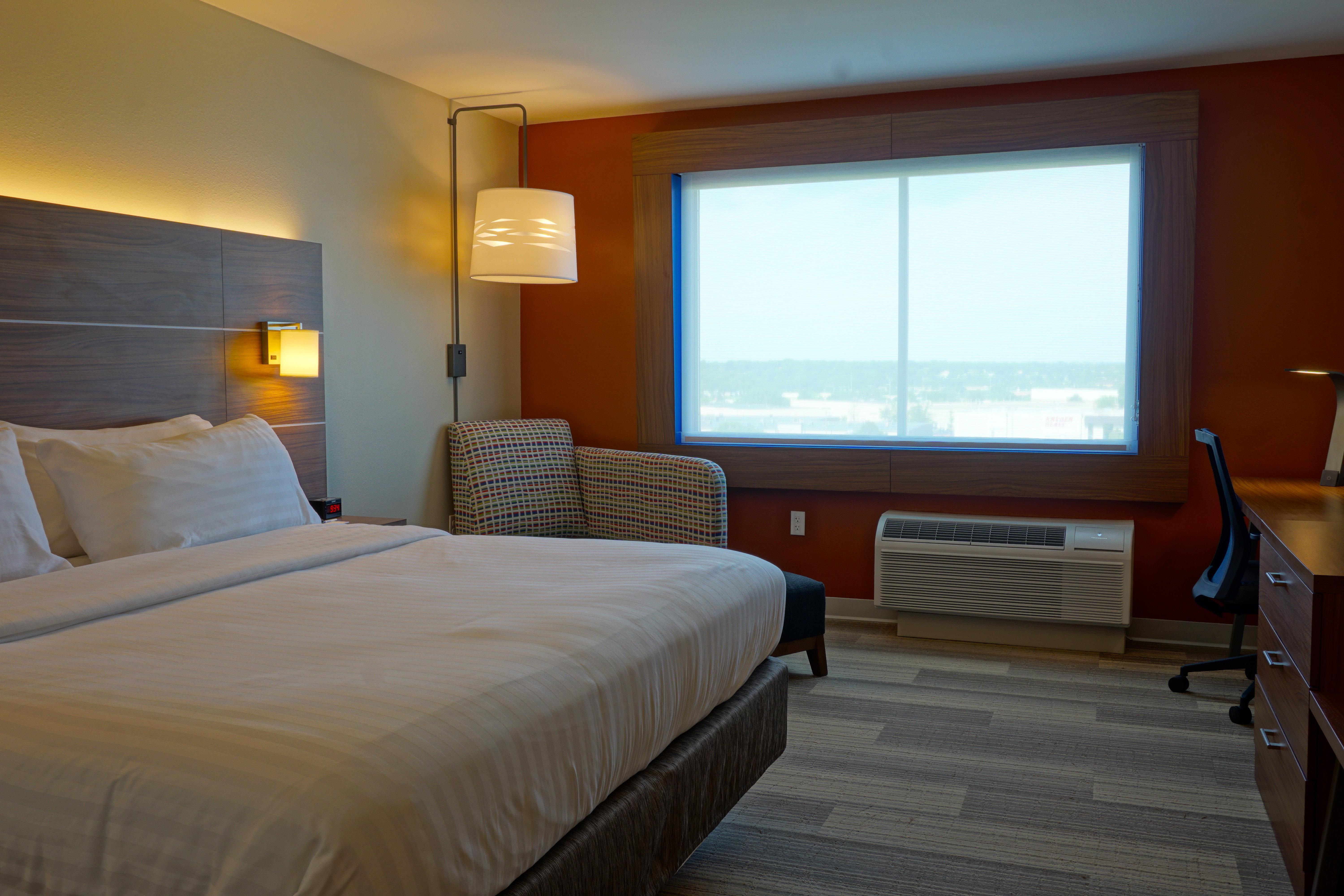 Holiday Inn Express & Suites Omaha - Millard Area By Ihg Экстерьер фото